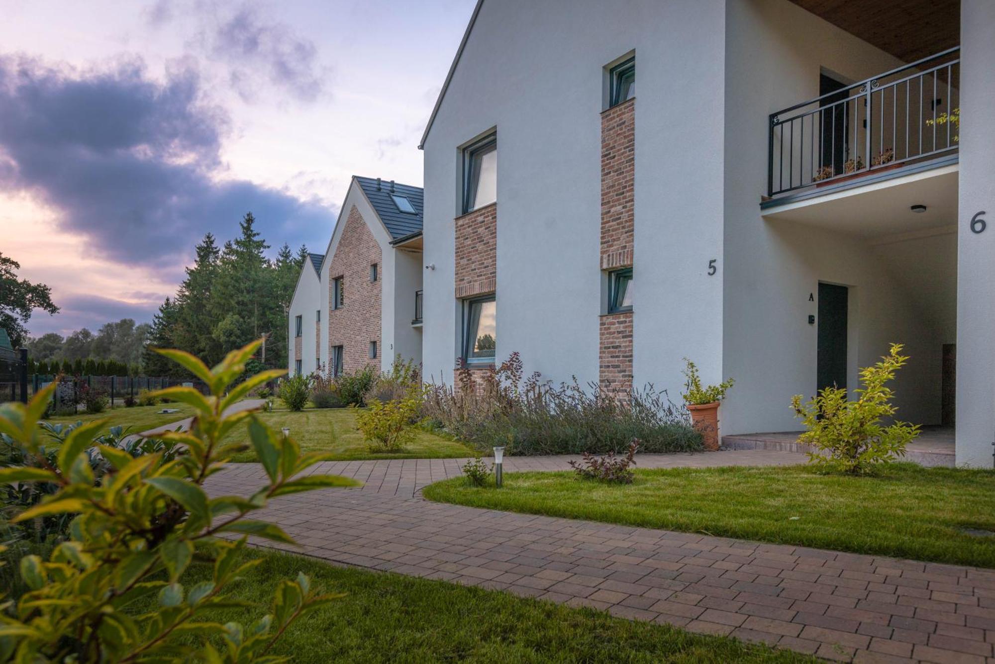 Apartamenty 7 Debow Plesna  Bagian luar foto